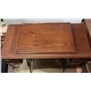 Image 2 : antique sewing manchine pedal driven