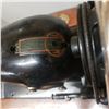Image 7 : antique sewing manchine pedal driven