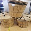 Image 5 : 3 Wooden Apple Baskets with Lids