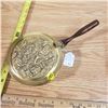 Image 1 : Vintage Brass Bed Warmer