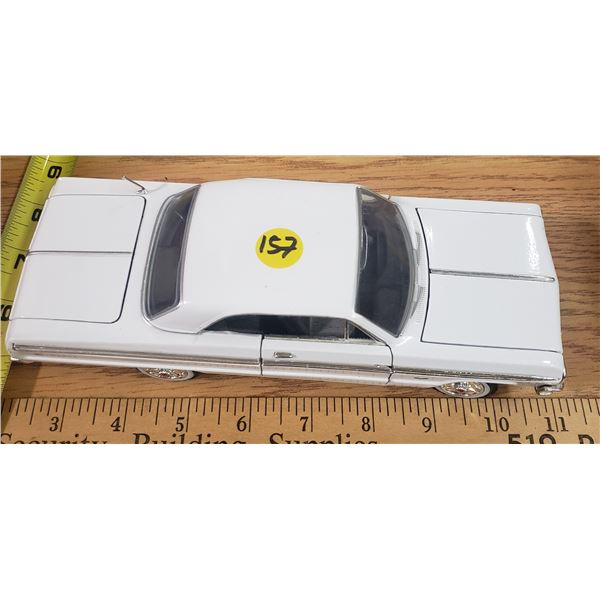 1/24 Scale Die Cast 1964 Chevrolet Impala