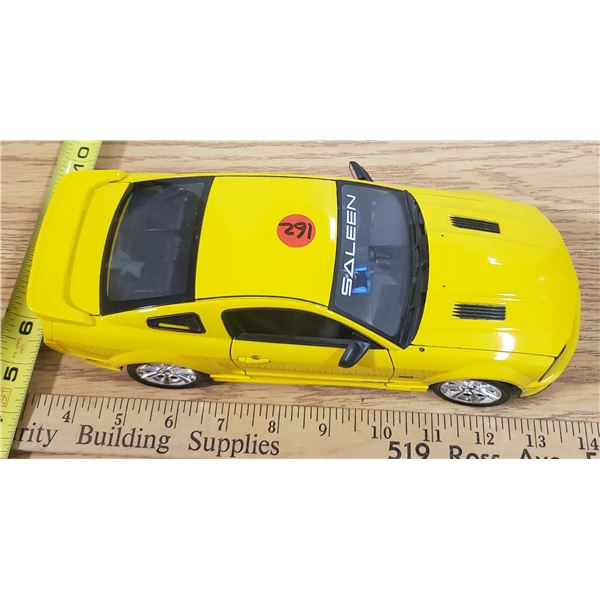 1/18 Scale Die Cast 2007 Salleen Mustang