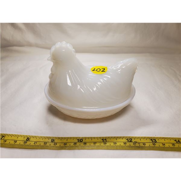 Milk Glass Hen on Nest (see photos of colour of glass w/ light)