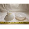 Image 5 : Milk Glass Hen on Nest (see photos of colour of glass w/ light)