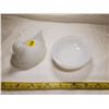 Image 2 : Hazel Atlas Milk Glass Hen on Nest (see photos of colour of glass w/ light)