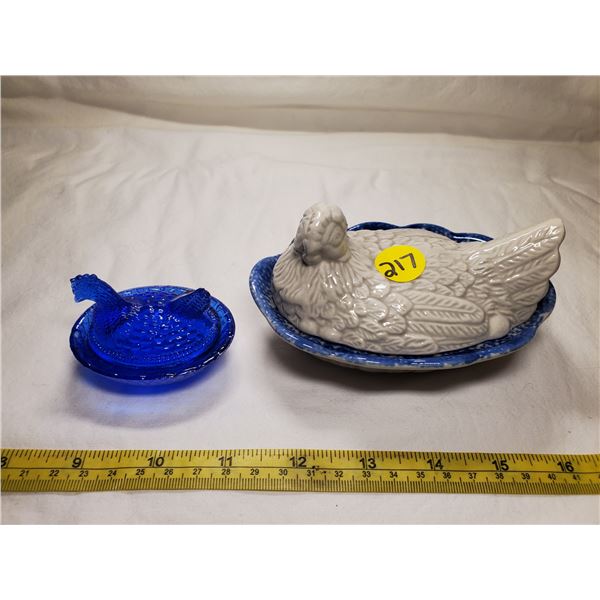 Miniature Royal Blue & Medium White & Blue Glass Hen on Nest (miniature tail chipped)