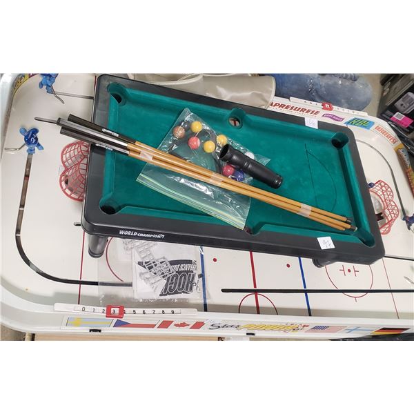 1960s Munroe Hot Shot hockey game with table top mini pool game