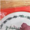 Image 3 : Holly hobbie Christmas plate 1980 unopenned Hobby (tear in plastic seal)