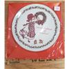 Image 1 : Holly hobbie Christmas plate 1981 unopened Hobby(tear in plastic seal)
