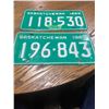 Image 3 : 2 1969 Saskatchewan License Plates
