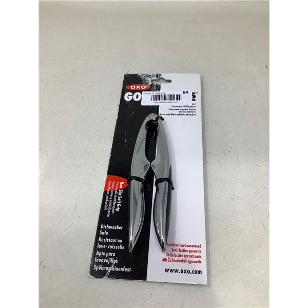 NEW Non-Slip Soft Grip Nut Cracker