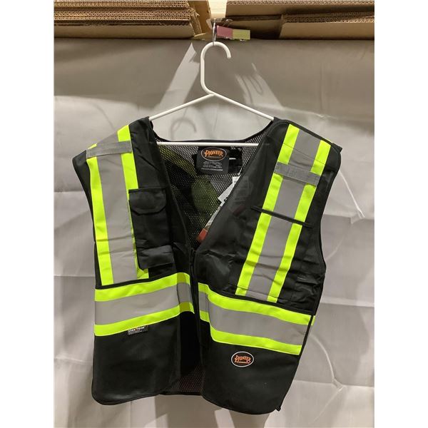 Pioneer Safety work vest Medium
