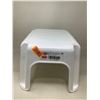 Image 1 : Rubbermaid Step Stool