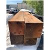 Image 3 : CEDAR POST - Rough Standard slight weathered - LOT OF ONE- 6 in x 6 in x 9ft