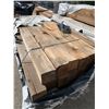 Image 2 : CEDAR POST - Rough Standard slight weathered - LOT OF ONE- 6 in x 6 in x 8ft