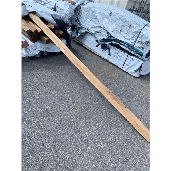 CEDAR POST - Standard slight weathered - LOT OF ONE- 4 in x 4 in x 10ft