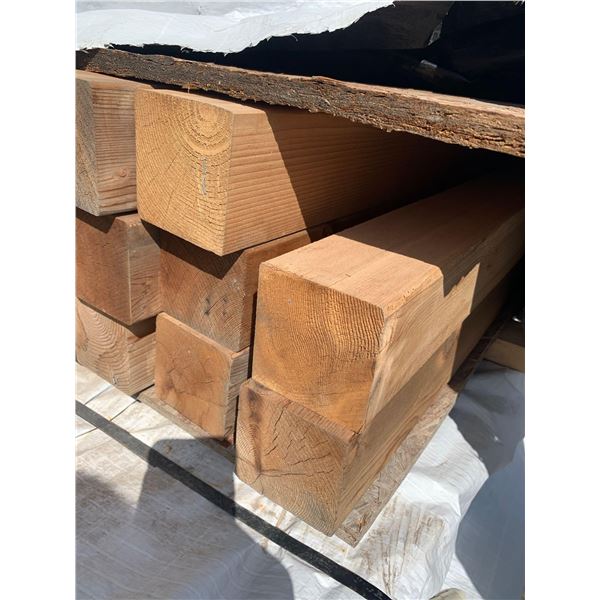 CEDAR POST - Appearance slight weathered - LOT OF ONE- 4 in x 4 in x 8ft