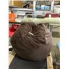 Image 1 : Fur Haven 26in Plush Pet Bed