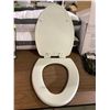 Image 1 : Mayfair Toilet Seat