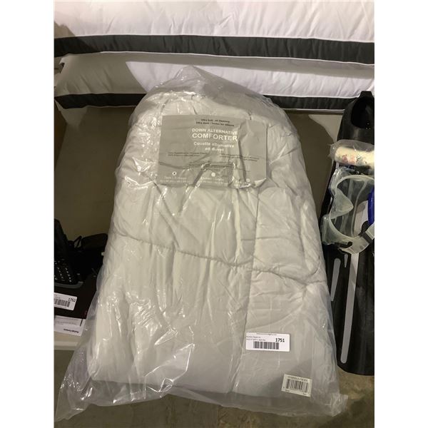 Ultra Soft Twin Size Down Alternative Comforter