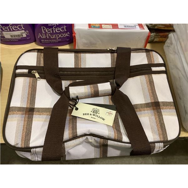 Bee  Willow Insulated Casserole Tote