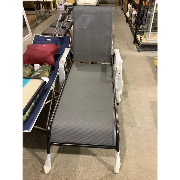 Style Selections Chaise Lounge (Visible Damage)