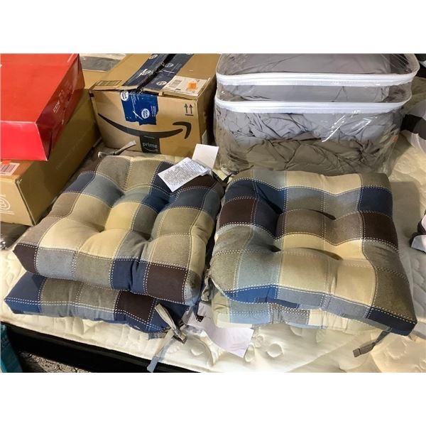 Seat Cushions Lot of 4