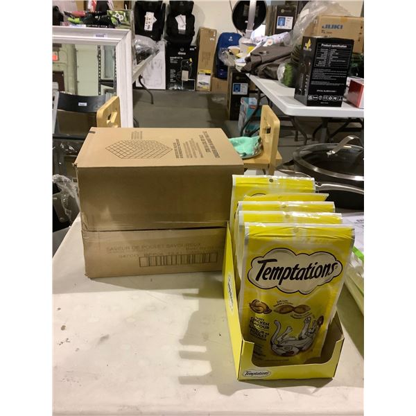 Case of Temptations Tasty Chicken Cat Treats (12 x 85g)