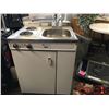 Image 1 : 30" WIDE ALL IN ONE KITCHENETTE
