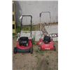 Image 1 : 2 lawnmowers -untested