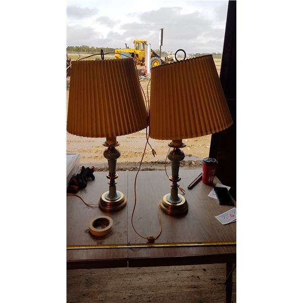 2 Vintage Lamps