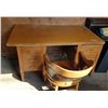 Image 1 : Vintage Desk 56 X 32 X 31 Inch