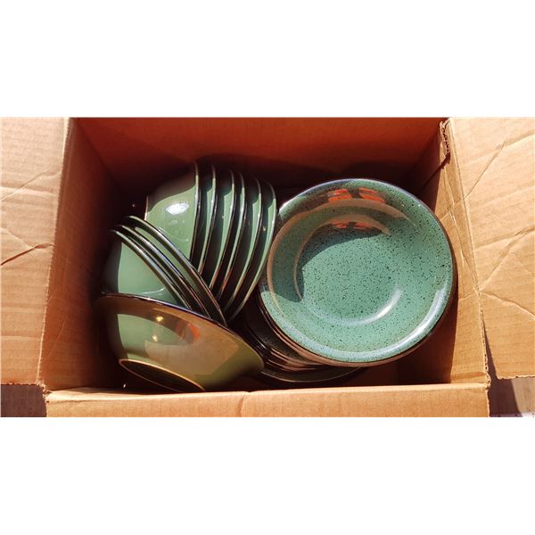 Lot Dishware