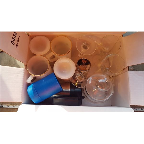 Lot Mugs Etc.