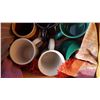 Image 4 : Lot Mugs Etc.