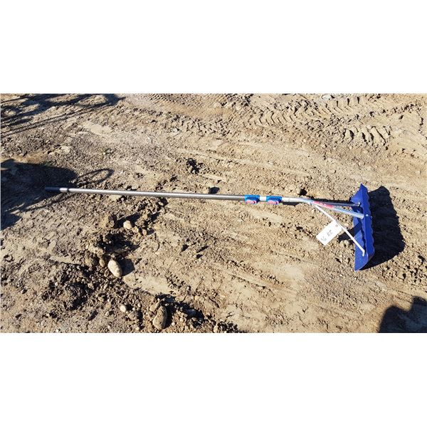 Extendable Roof Rake