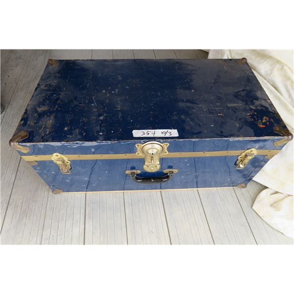 Vintage Trunk 30X16X13