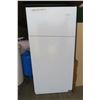 Image 1 : Kelvinator Upright Freezer 12.5 cu. Ft.