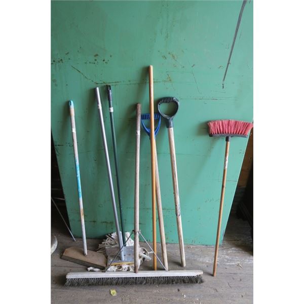 Pushbroom, Mop, Squeegy and Misc. Handles