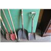Image 2 : Lot of 4 Shovels, Forks and Ho