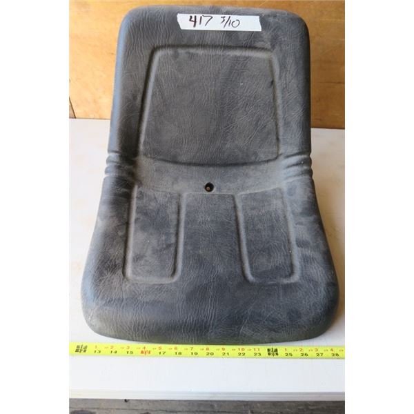 1 Soft Tractor Seat With Multiple Mounting Options