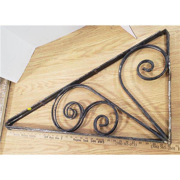 2 cast iron large angle brace