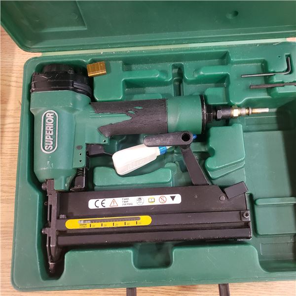 Superior Air nailer JUF 1890 with original case