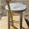 Image 2 : Old Wooden Stools