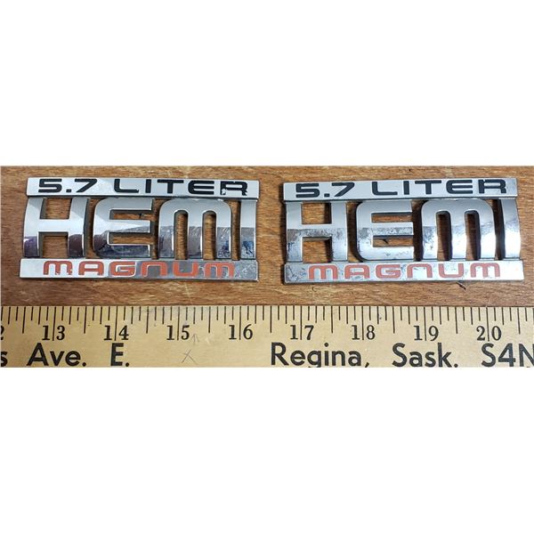 pair set Hemi emblems 5.7 Liter Hemi Magnum