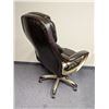 Image 2 : Brown leather executive office chair