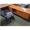 Image 2 : Office contents - desk/ office chairs/ client chairs/ lateral filing cabinet etc.