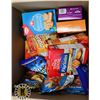 Image 1 : BOX OF ASSORTED COOKIES AND CRACKERS