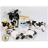 Image 1 : 6 SMALL COW THEMED ART PIECES
