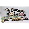 Image 1 : 3 LARGE COW THEMED WALL ART